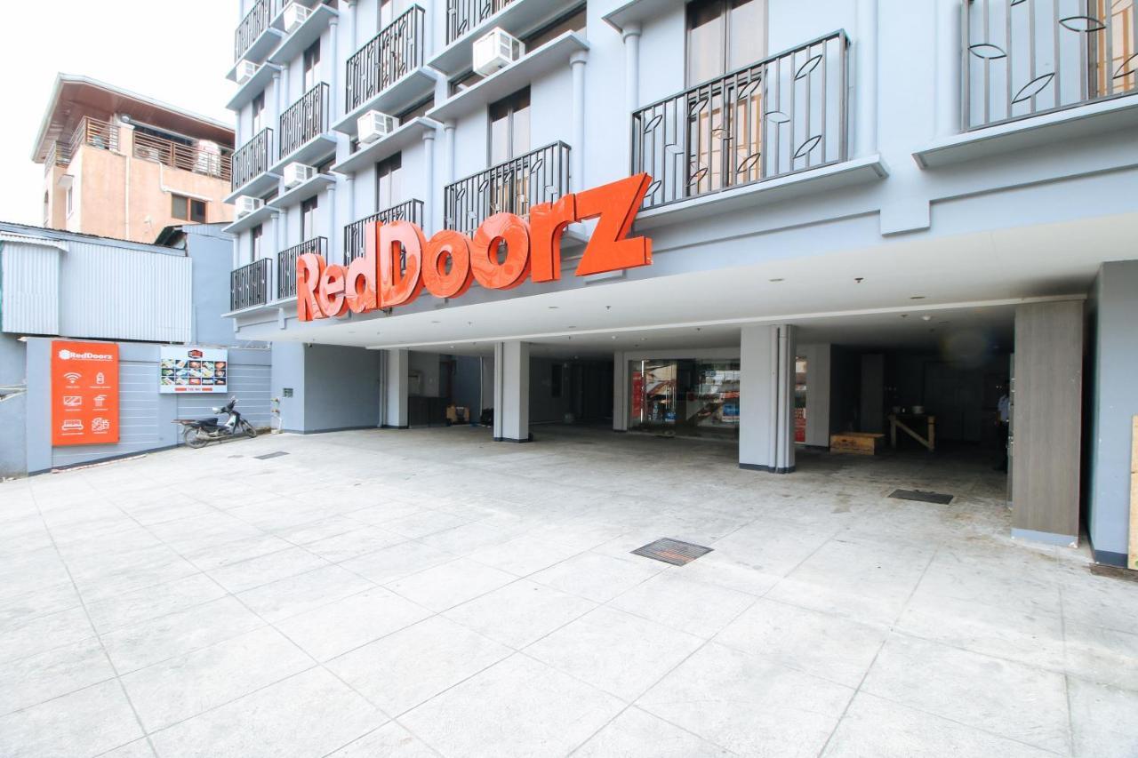 Reddoorz Plus @ Jardin Suites Guadalupe Nuevo Mandaluyong Exteriér fotografie