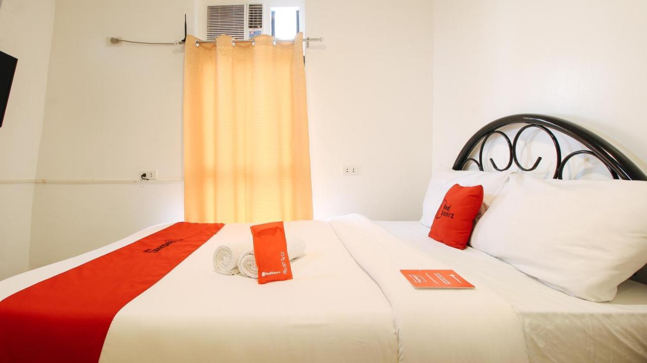 Reddoorz Plus @ Jardin Suites Guadalupe Nuevo Mandaluyong Exteriér fotografie