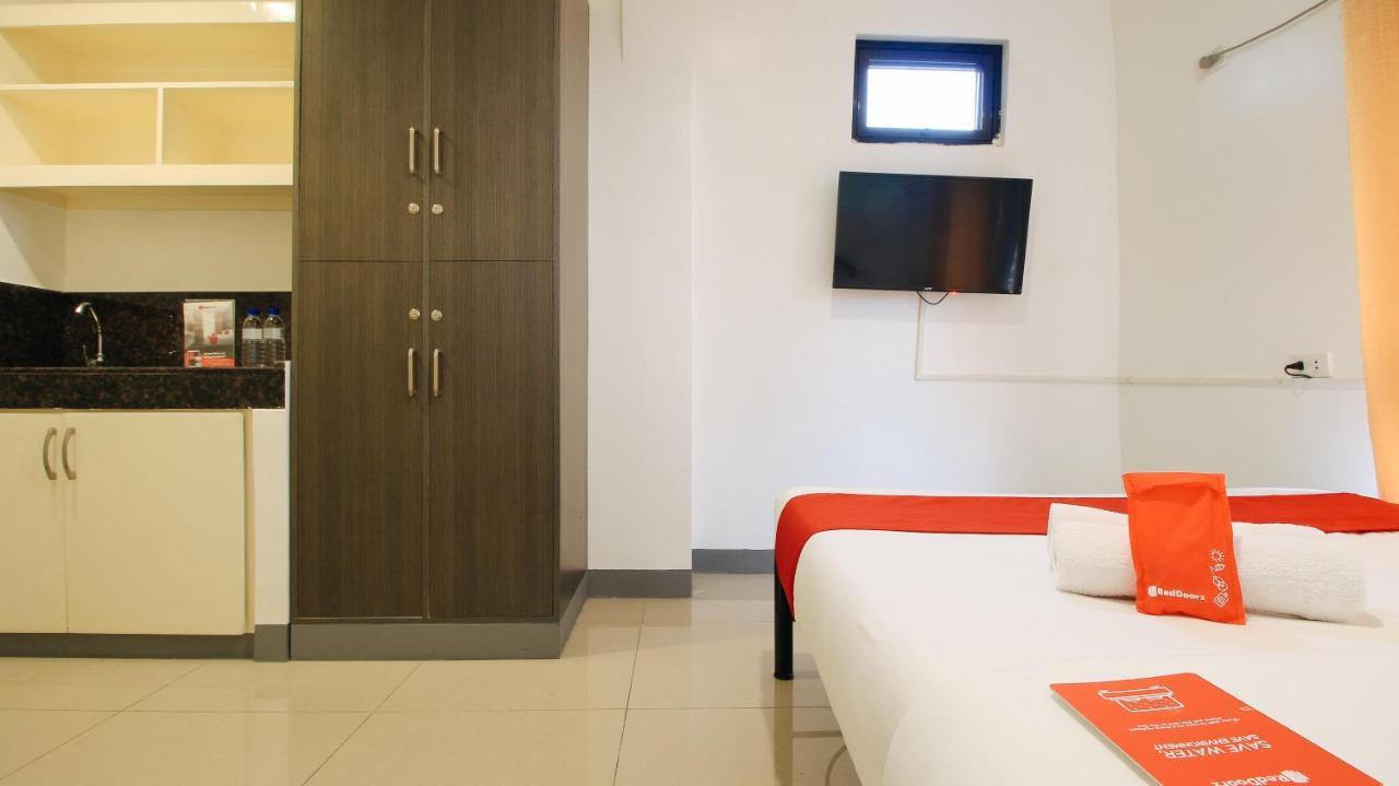 Reddoorz Plus @ Jardin Suites Guadalupe Nuevo Mandaluyong Exteriér fotografie