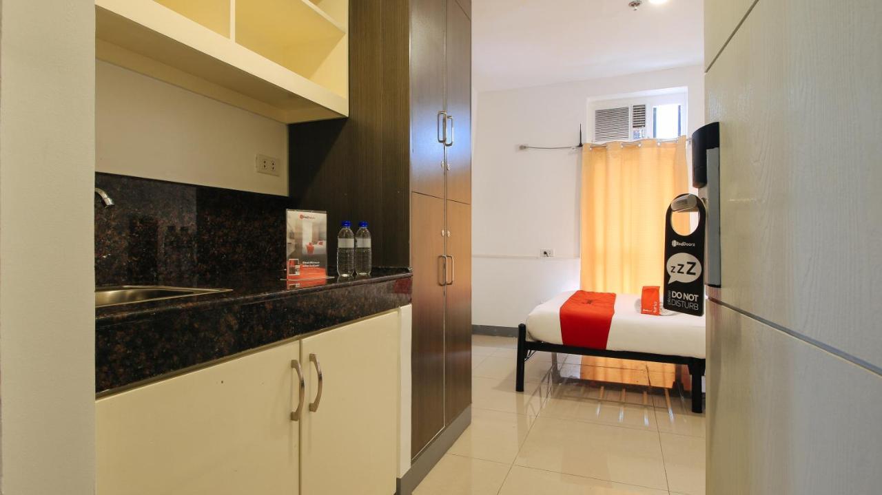 Reddoorz Plus @ Jardin Suites Guadalupe Nuevo Mandaluyong Exteriér fotografie